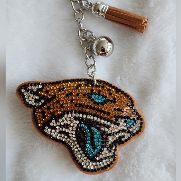 Jacksonville Jaguars Football Keychain Bag Charm - Picture 2 of 3